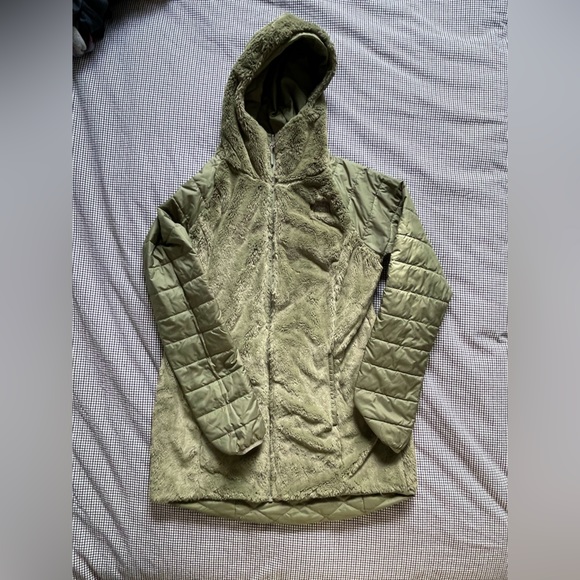 EUC North face reversible synthetic jacket with soft & cozy lining - Picture 4 of 5